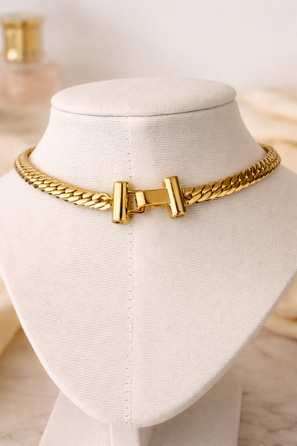 18K Gold Dipped Herringbone Collar Necklace | RIDGEWOOD, NJ | MOONFLOWER BOUTIQUE