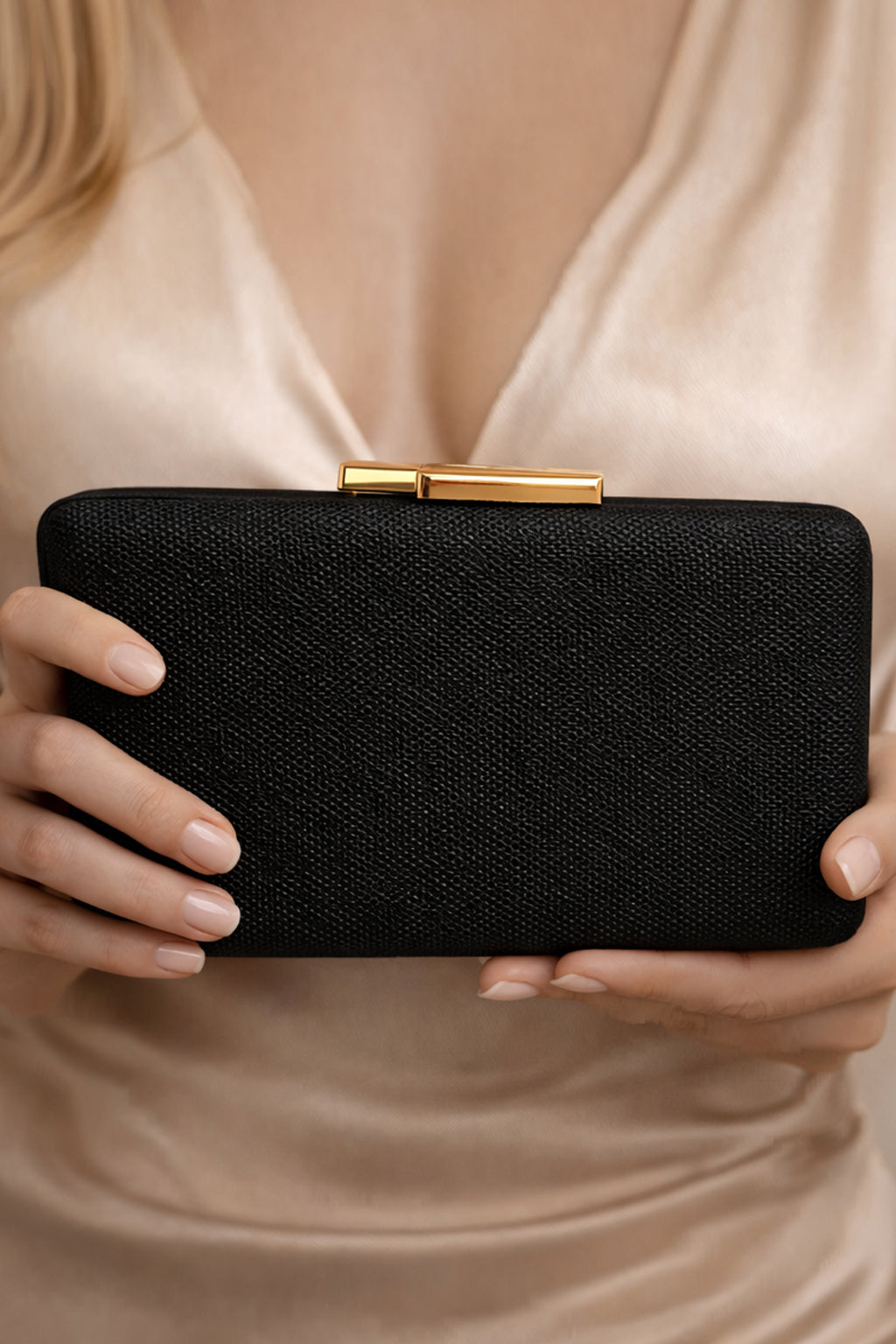 Textured Evening Clutch - Black | RIDGEWOOD, NJ | MOONFLOWER BOUTIQUE